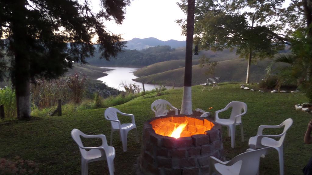 פירקאיה Pousada Canto Do Lago מראה חיצוני תמונה